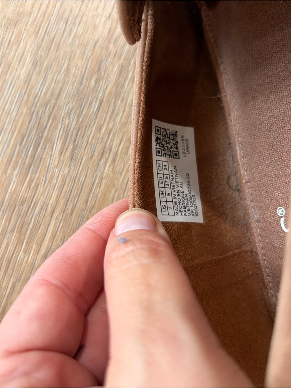 Toms Women's Tan Loafer Flats - Picture 11 of 12